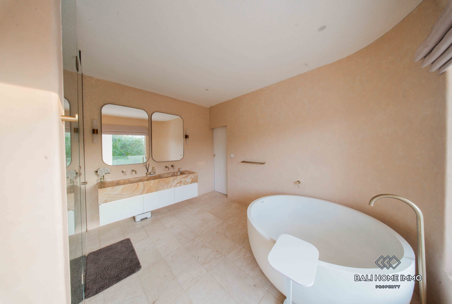 Villa de 3 chambres à vendre en zone touristique à Pererenan, Bali view 9