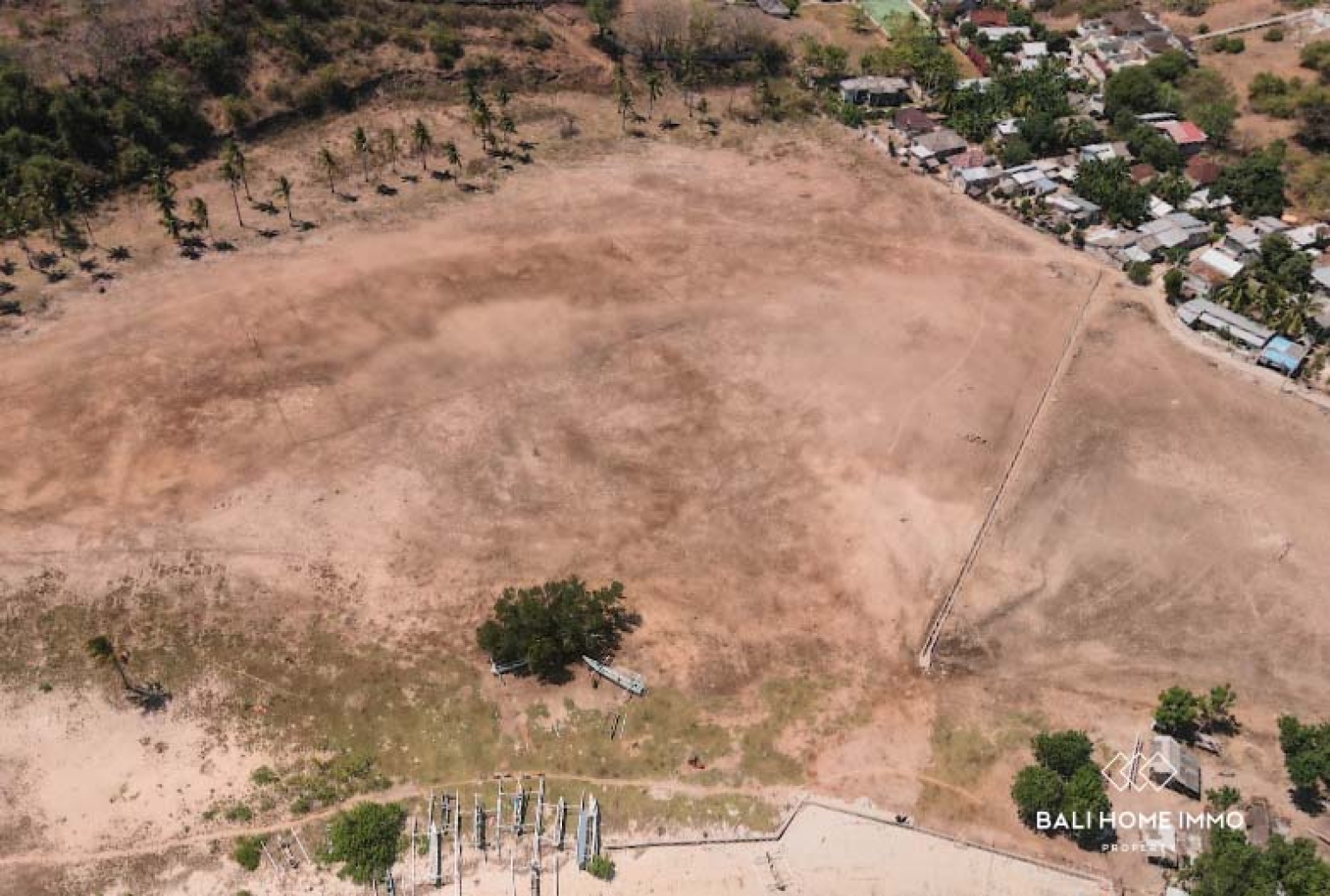 Tourism Zone Plot Land for Freehold Sale in Gili Gede view 3