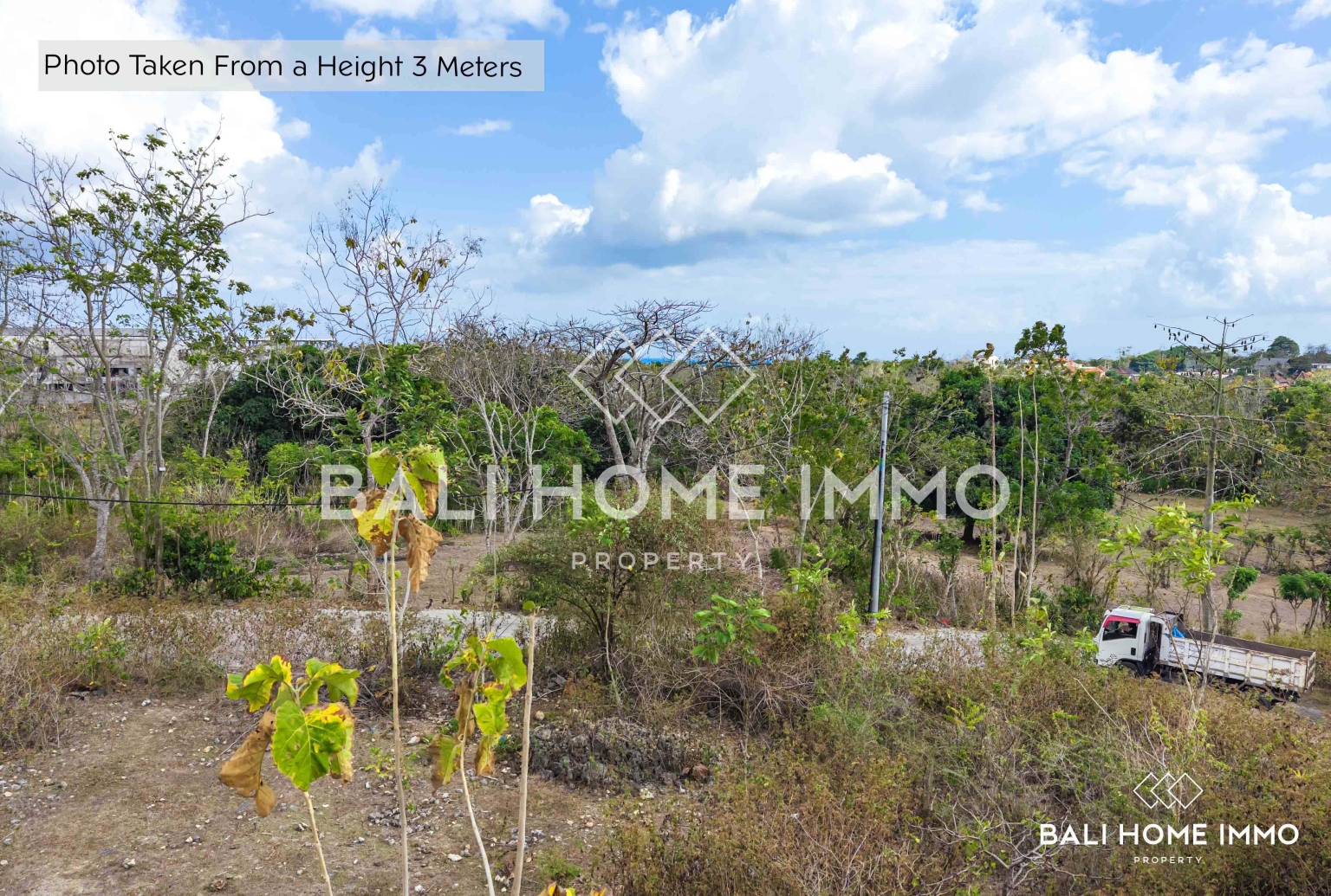 Touristic Land for Sale Freehold with Ocean View in Bingin view 4