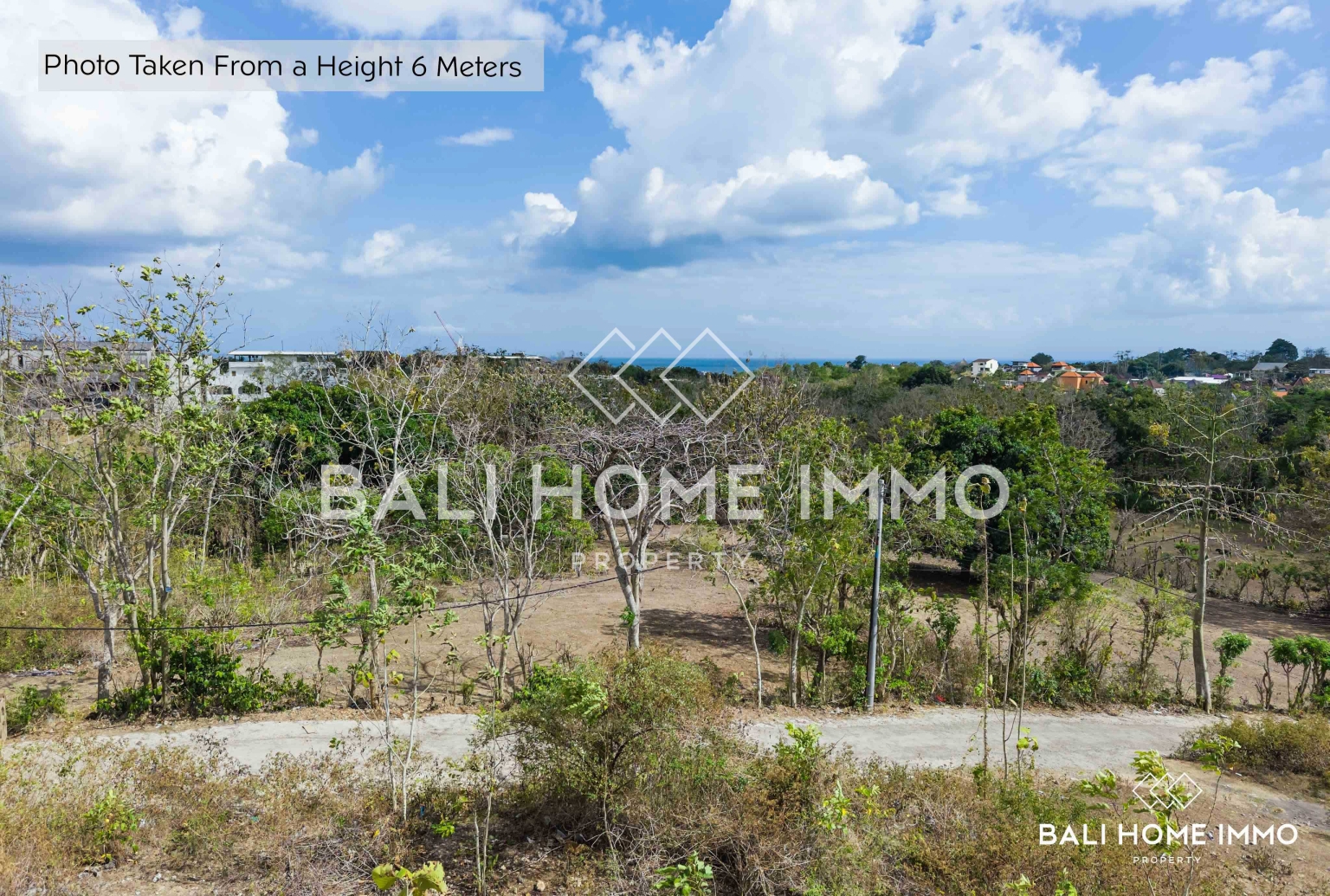 Touristic Land for Sale Freehold with Ocean View in Bingin view 5