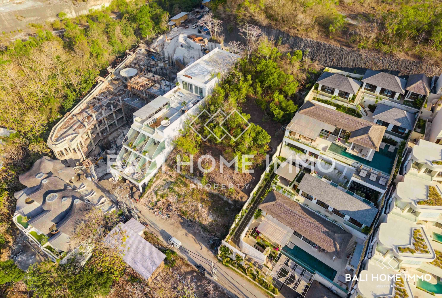 Touristic Land for Sale Leasehold with Ocean Views in Bingin view 3