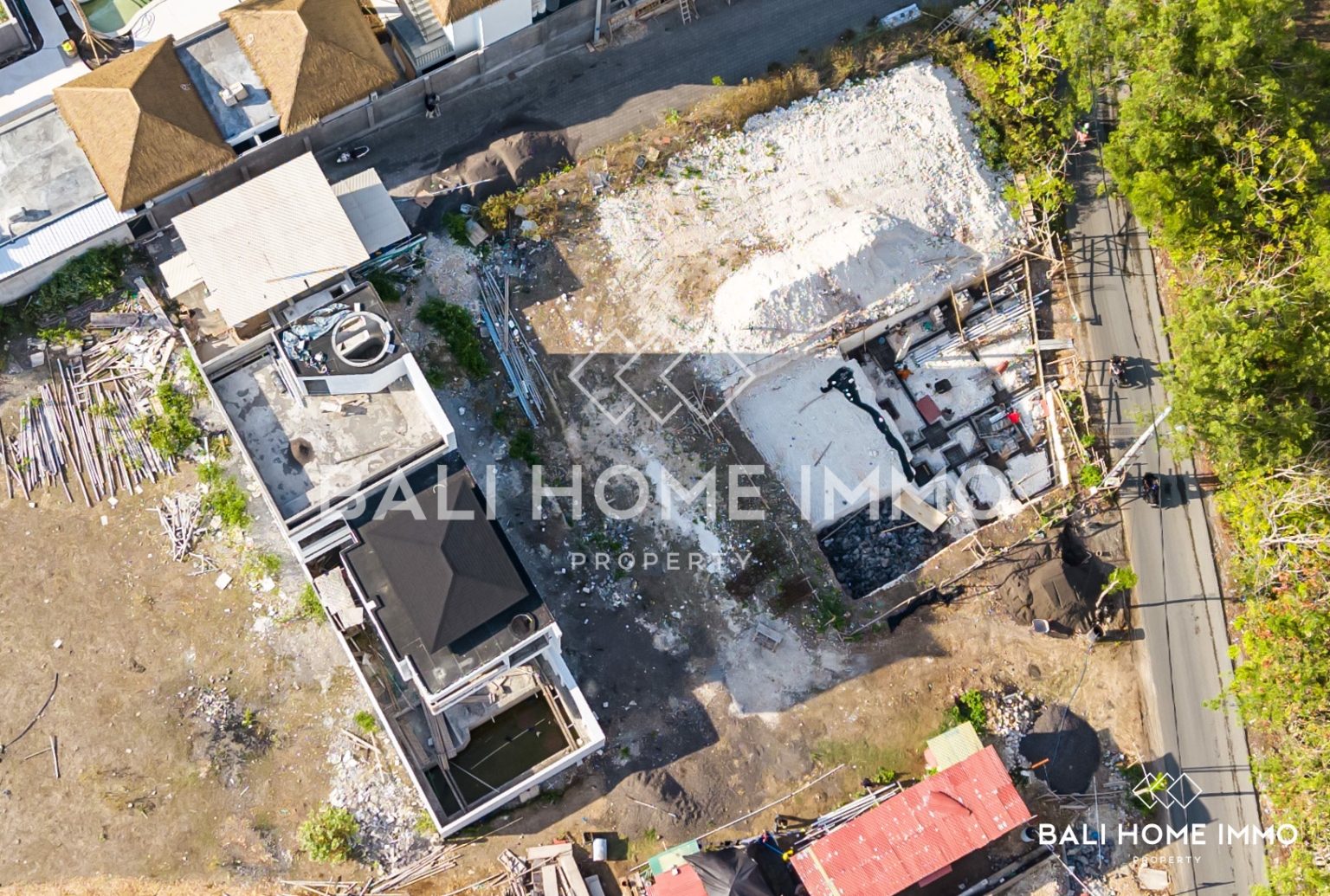 Touristic Zoning Land for Sale Leasehold with Ocean View in Bingin view 2