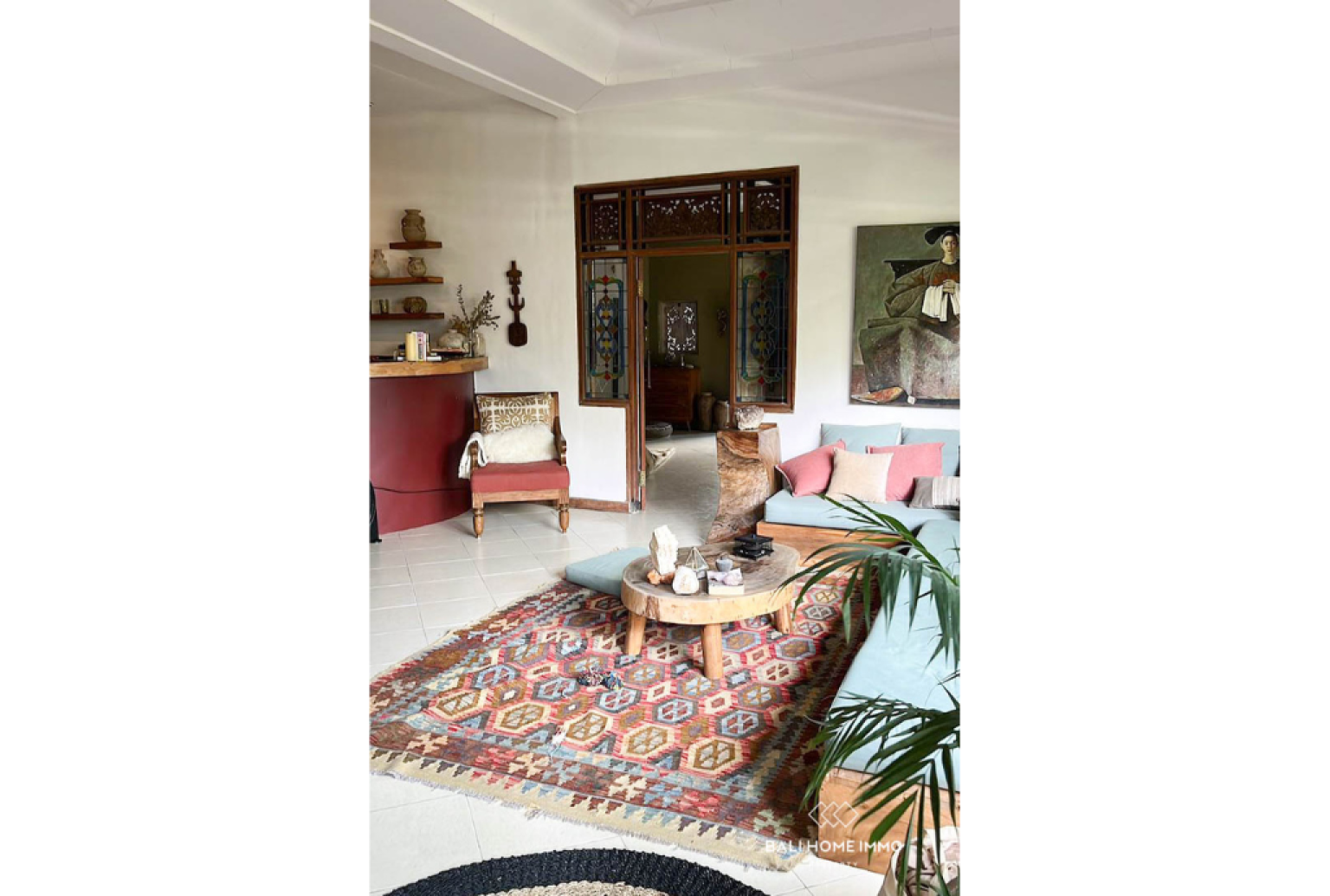 Traditional Balinese-Style House 2 Bedrooms + 1 Office For Rent In Umalas view 2