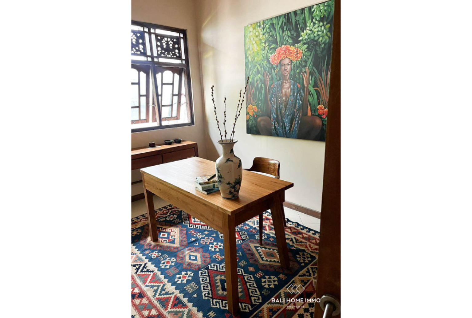 Traditional Balinese-Style House 2 Bedrooms + 1 Office For Rent In Umalas view 6