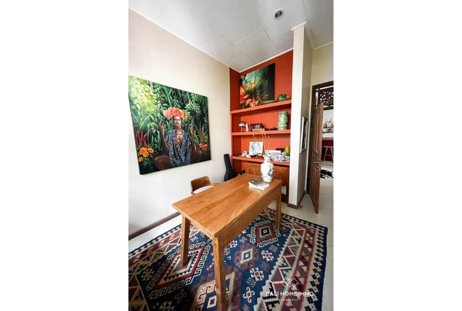 Traditional Balinese-Style House 2 Bedrooms + 1 Office For Rent In Umalas view 5