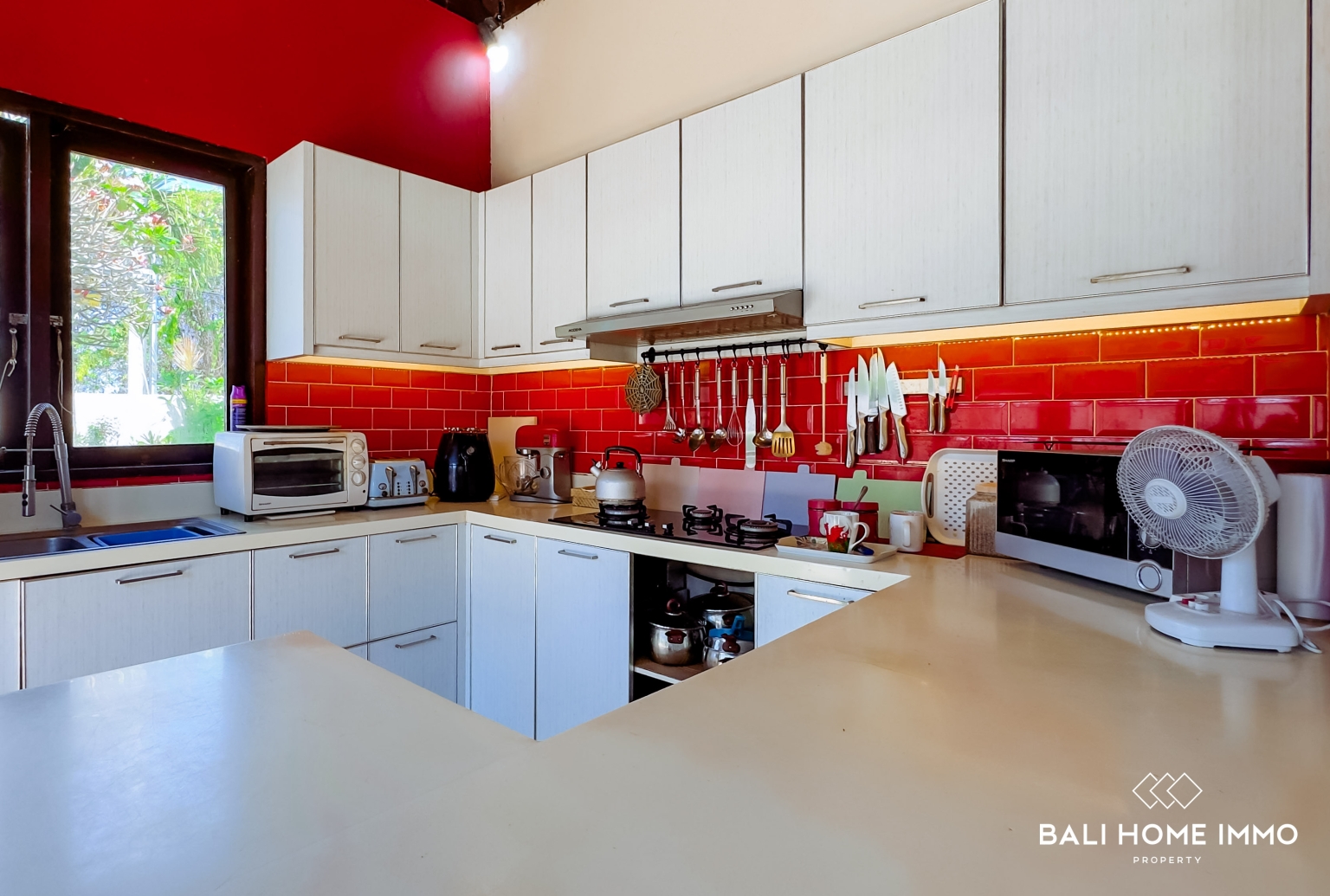 VILLA TRADITIONNELLE À RÉNOVER, À VENDRE EN BAIL IMMOBILIER À UNGASAN view 5
