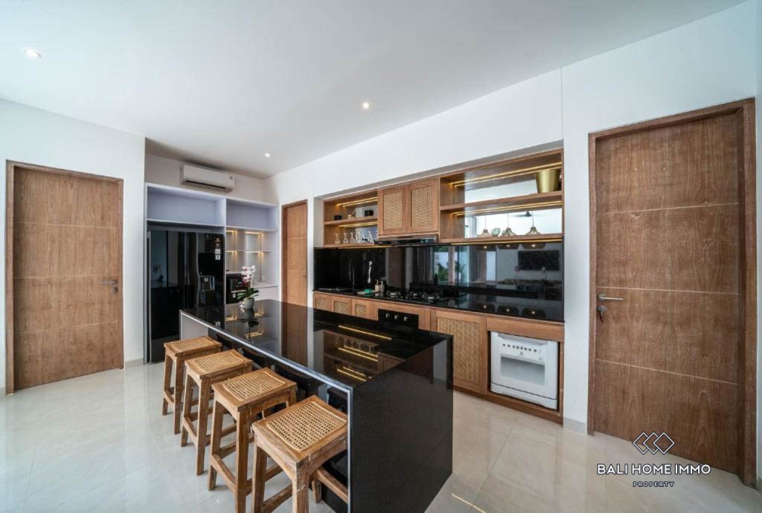 Tranquil 3-Bedroom villa For Sale in Lodtunduh Ubud view 6