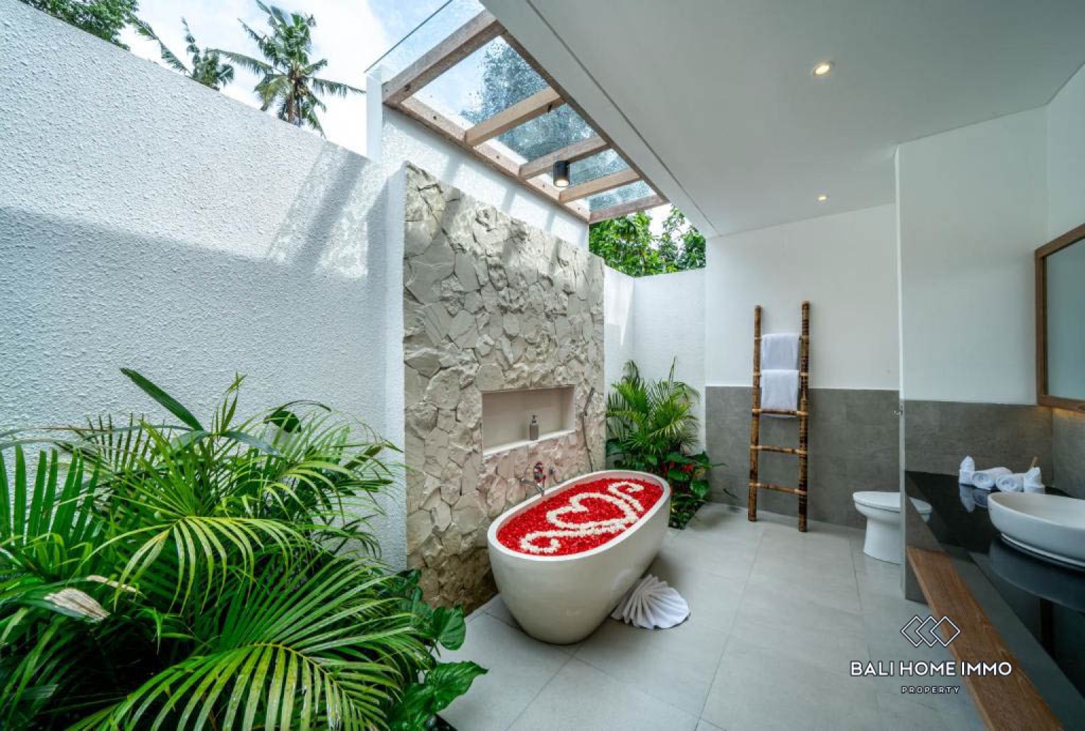Tranquil 3-Bedroom villa For Sale in Lodtunduh Ubud view 13