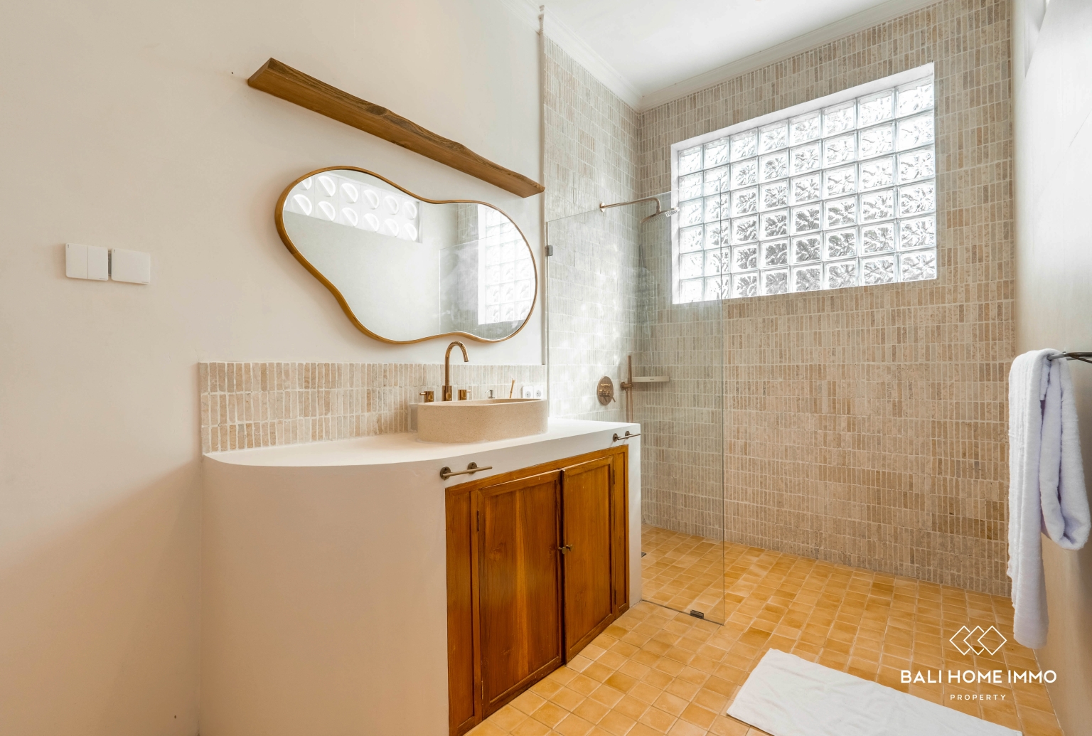 Villa paisible de 3 chambres avec vue sur les rizières, à vendre et à louer à Kedungu view 13