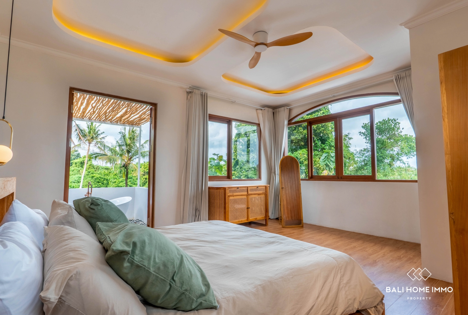 Villa paisible de 3 chambres avec vue sur les rizières, à vendre et à louer à Kedungu view 10