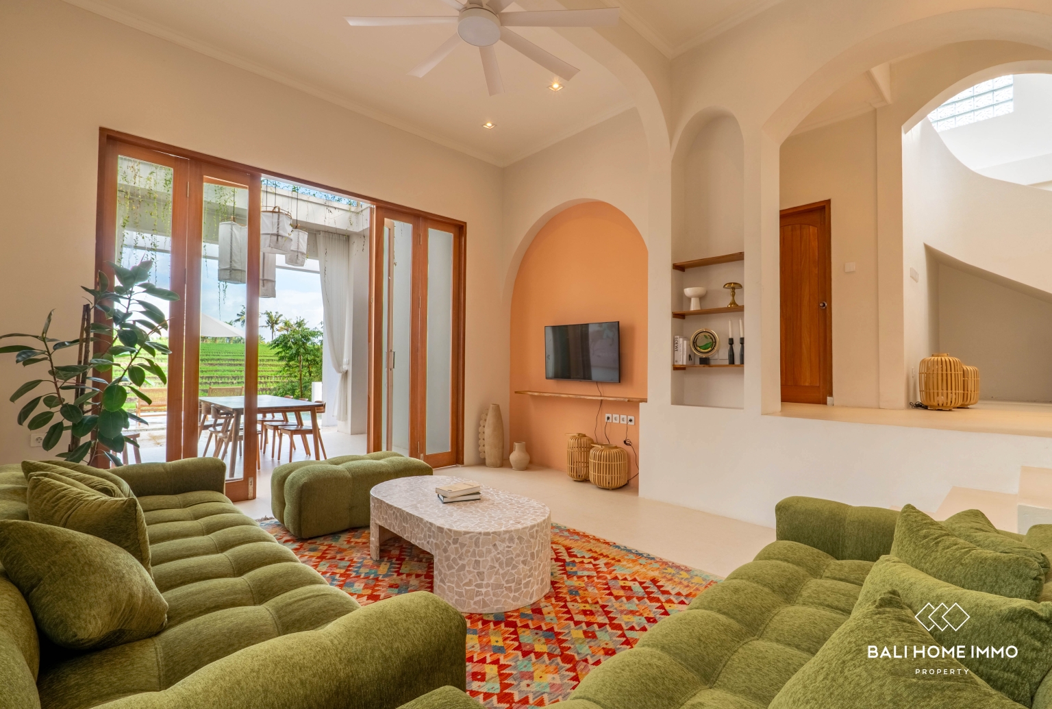 Villa paisible de 3 chambres avec vue sur les rizières, à vendre et à louer à Kedungu view 6