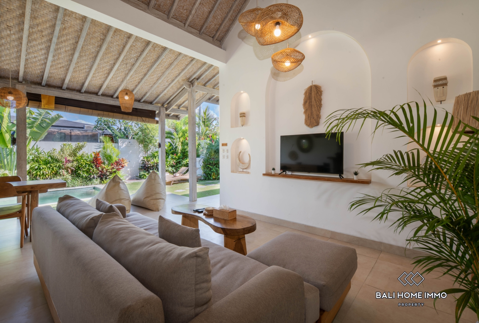 Tropical 1-Bedroom Pink Zone Villa For Sale in Ubud view 2