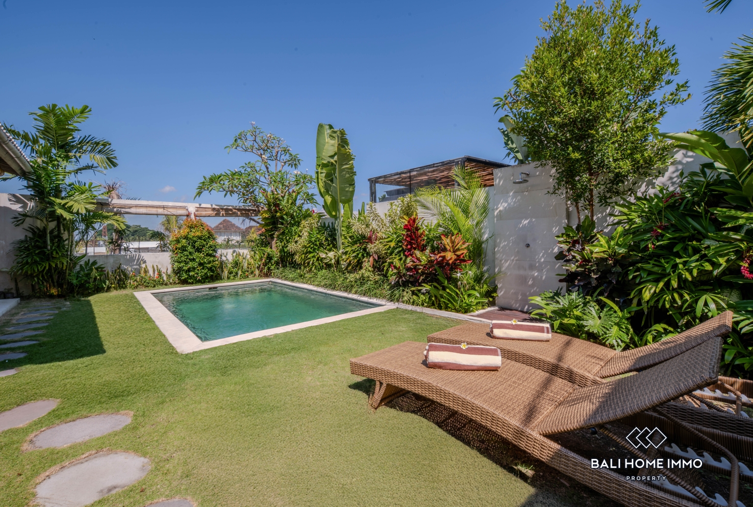 Tropical 1-Bedroom Pink Zone Villa For Sale in Ubud view 20