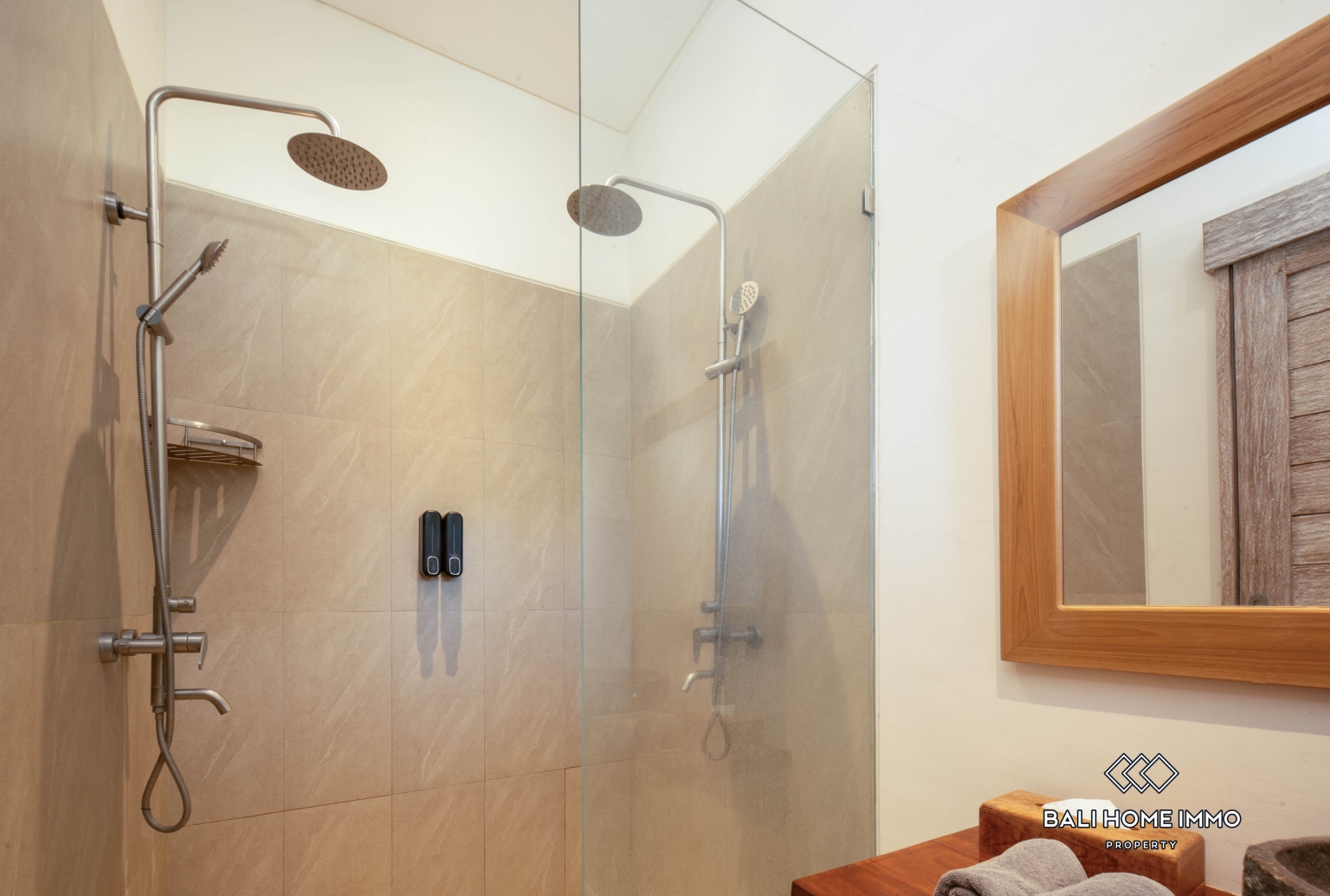Tropical 1-Bedroom Pink Zone Villa For Sale in Ubud view 18