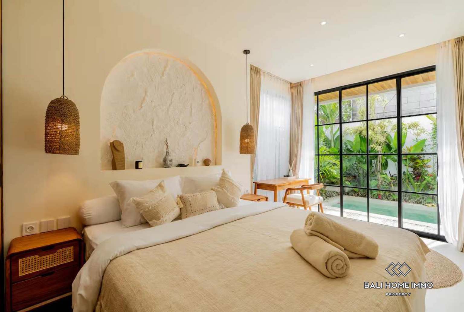 Tropical 1 bedroom Private Pool Villa For Sale in Ubud view 12