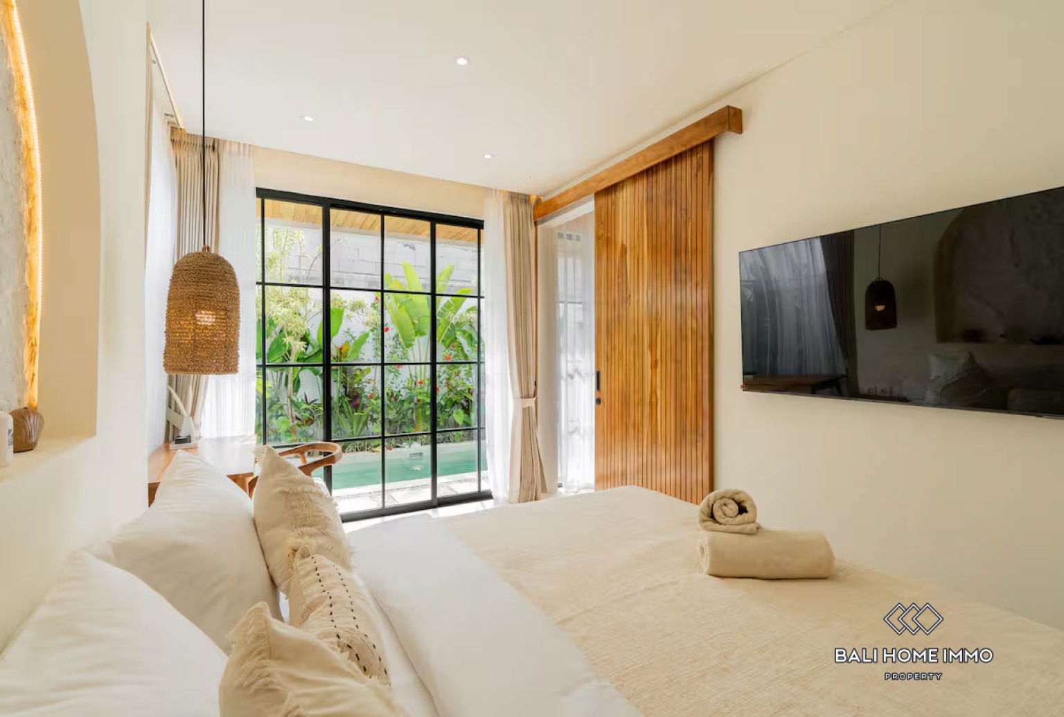 Tropical 1 bedroom Private Pool Villa For Sale in Ubud view 13