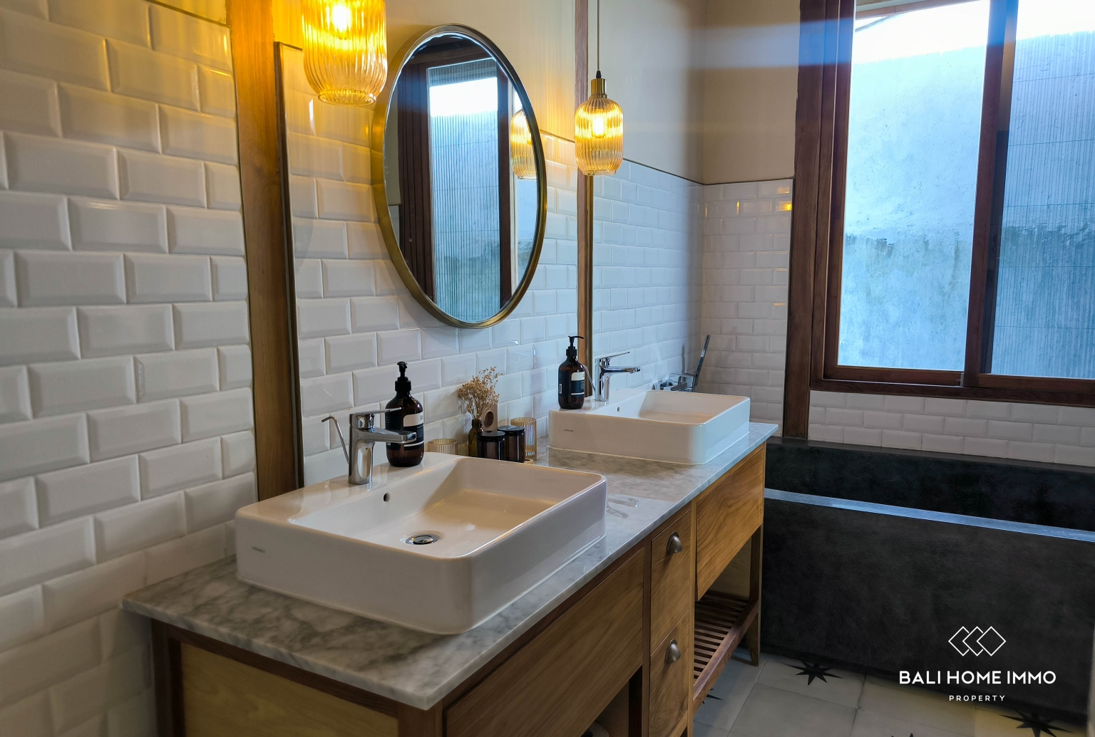 Tropical 2-Bedroom Beachside Villa For Rent in Seseh view 13