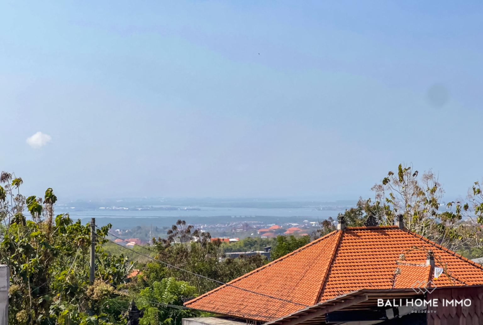 VILLA TROPIS 2 KAMAR DENGAN PEMANDANGAN LAUT UNTUK DIJUAL DI UNGASAN view 3