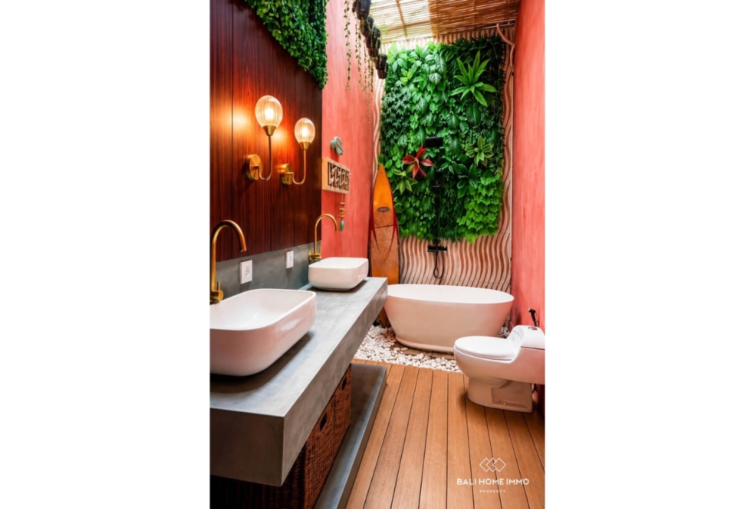 Villa tropicale de 2 chambres et maison d'hôtes de 6 chambres à louer à Canggu view 8