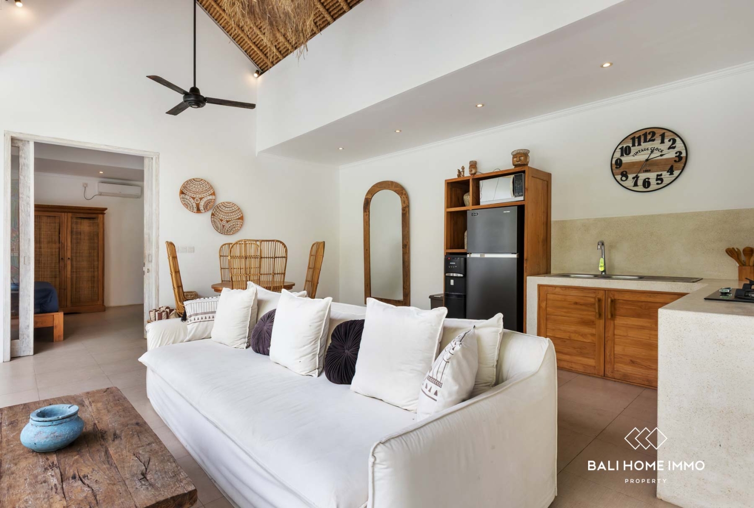 Tropical 2 Bedroom Villa for Leasehold Sale in Kerobokan Bali view 8