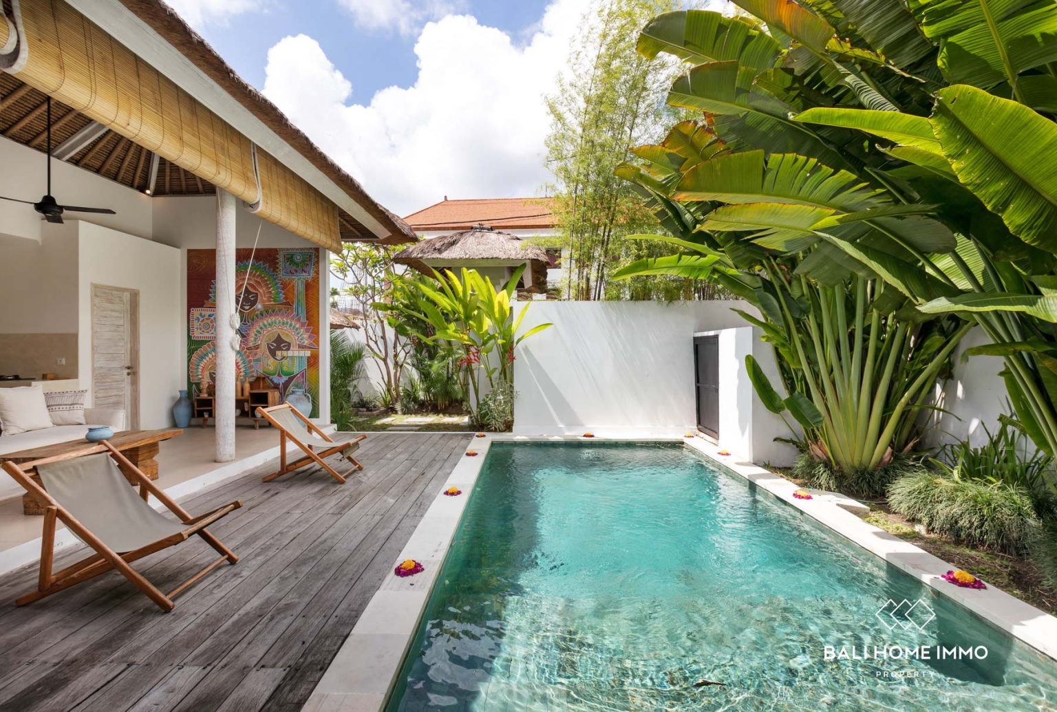 Tropical 2 Bedroom Villa for Leasehold Sale in Kerobokan Bali view 18