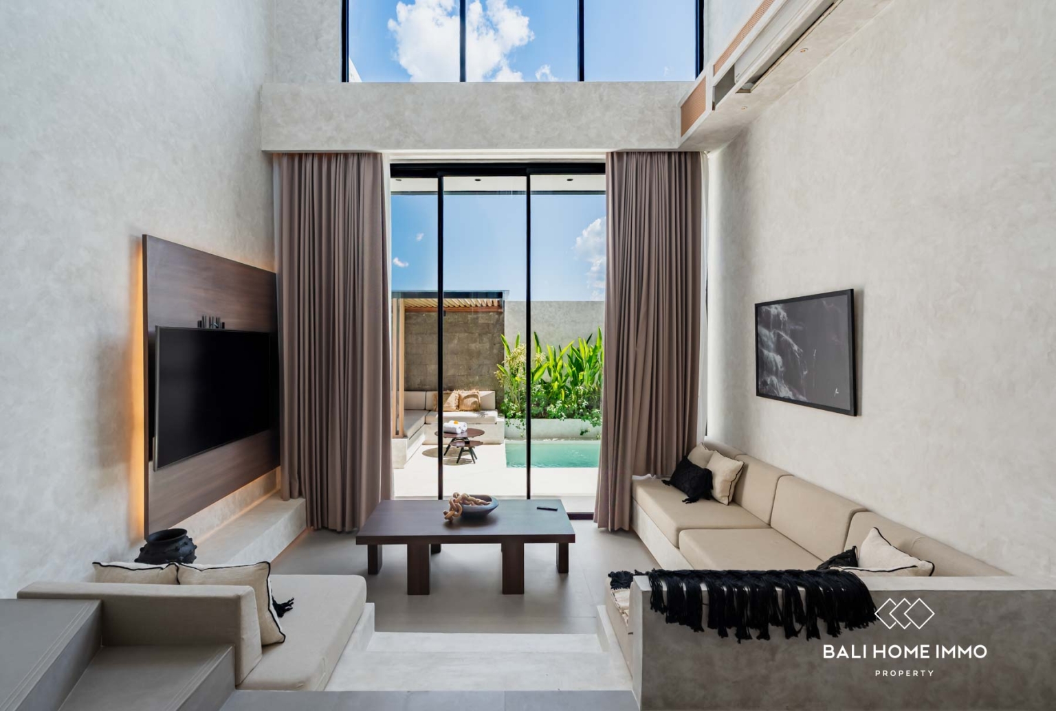 TROPICAL 2 BEDROOM VILLA FOR LEASEHOLD SALE IN PERERENAN BALI view 2