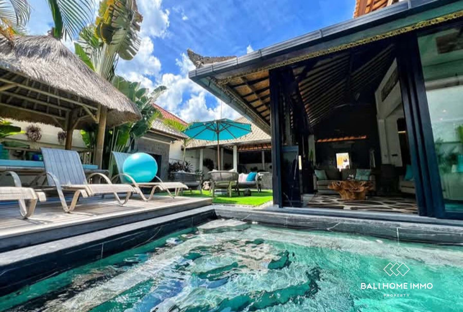 Villa tropicale de 4 chambres à coucher à vendre en bail emphytéotique à Seminyak, Bali view 22