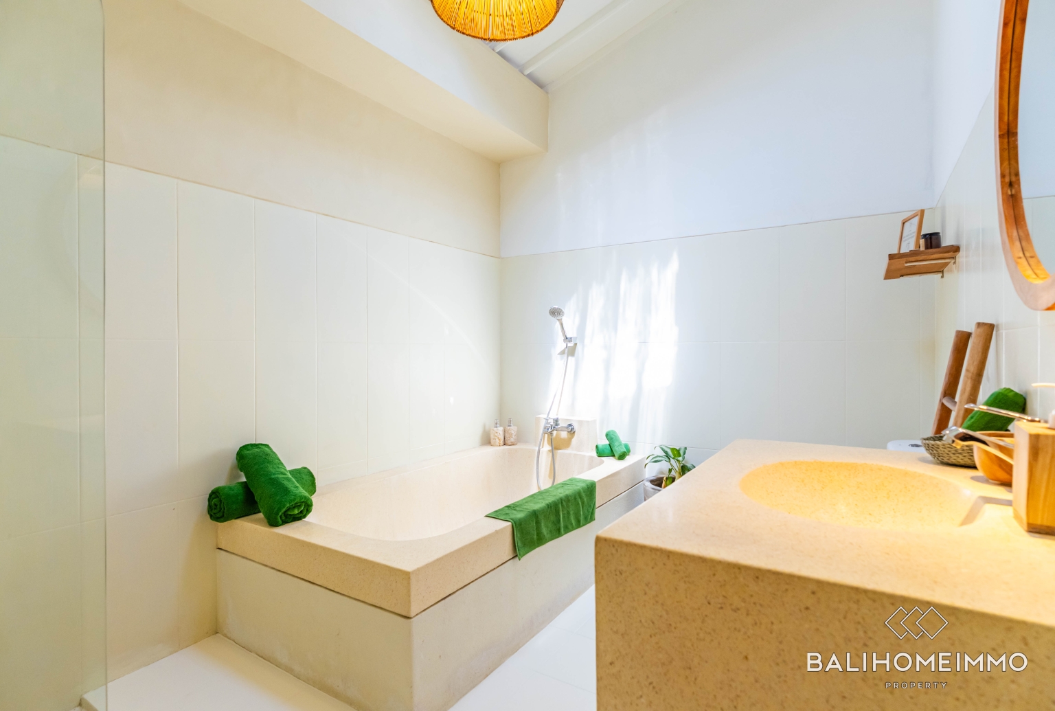 Vila tropis 2 kamar untuk disewakan tahunan dan bulanan di Berawa Canggu view 19
