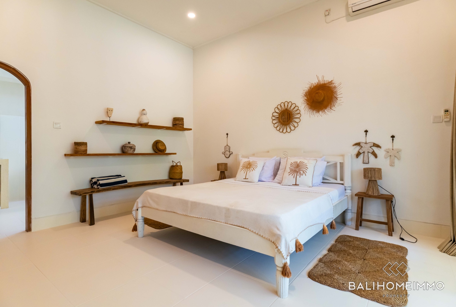 Vila tropis 2 kamar untuk disewakan tahunan dan bulanan di Berawa Canggu view 11