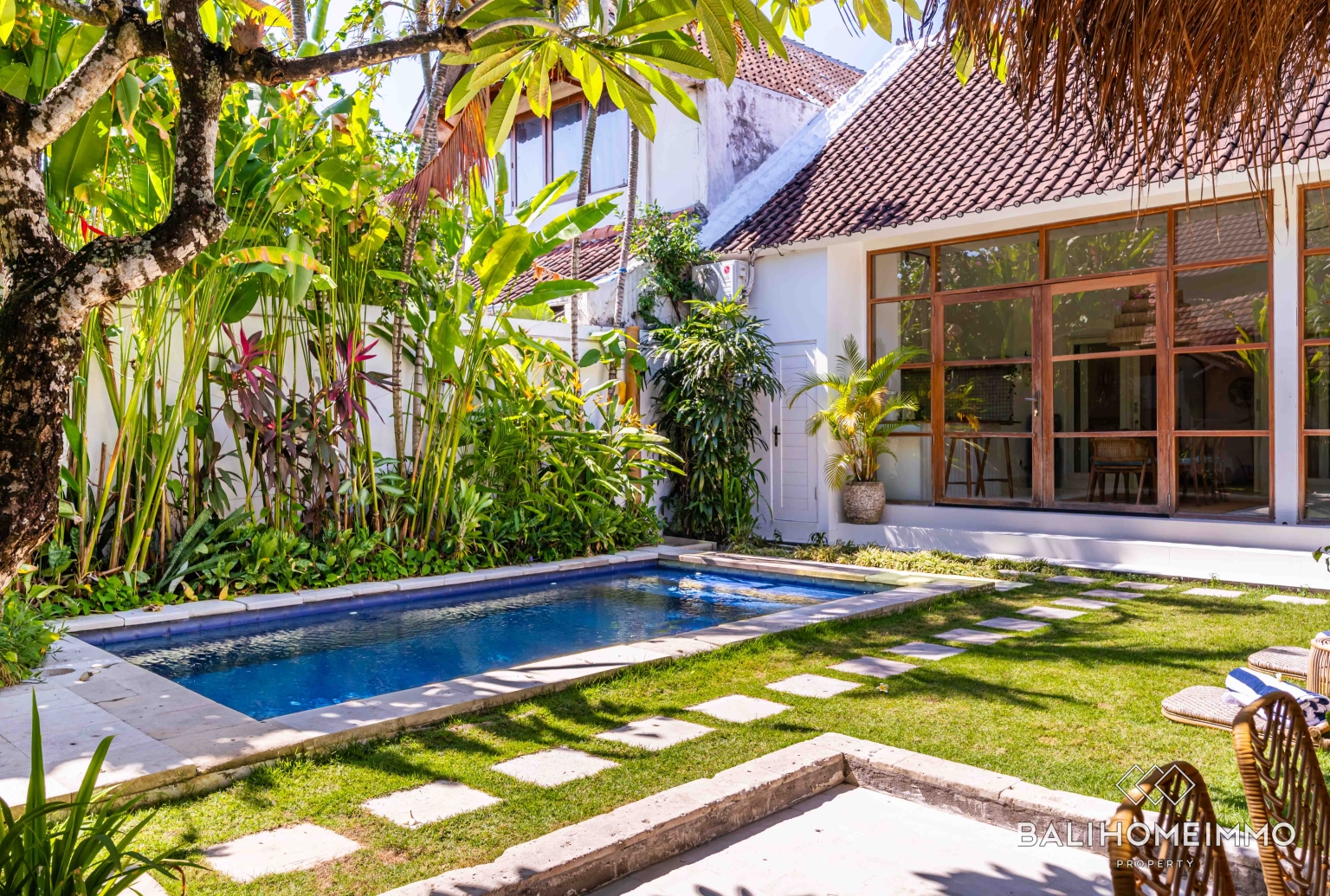 Vila tropis 2 kamar untuk disewakan tahunan dan bulanan di Berawa Canggu view 20