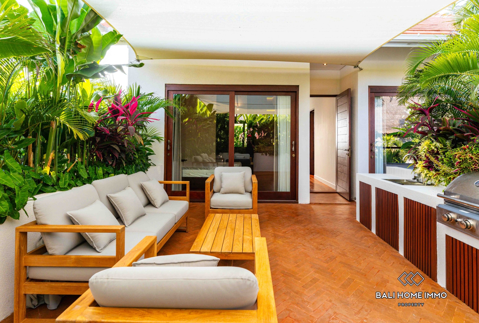 Villa de luxe tropicale de 3 chambres à vendre en bail emphytéotique à Sanur, Bali view 20