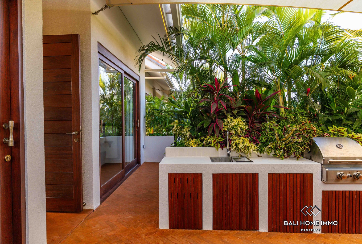 Villa de luxe tropicale de 3 chambres à vendre en bail emphytéotique à Sanur, Bali view 22