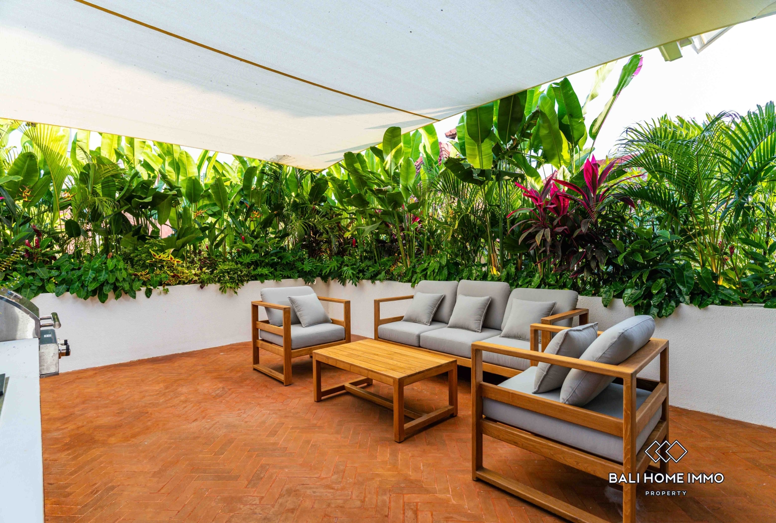 Villa de luxe tropicale de 3 chambres à vendre en bail emphytéotique à Sanur, Bali view 19