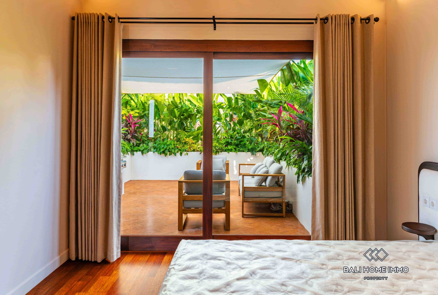 Villa de luxe tropicale de 3 chambres à vendre en bail emphytéotique à Sanur, Bali view 14