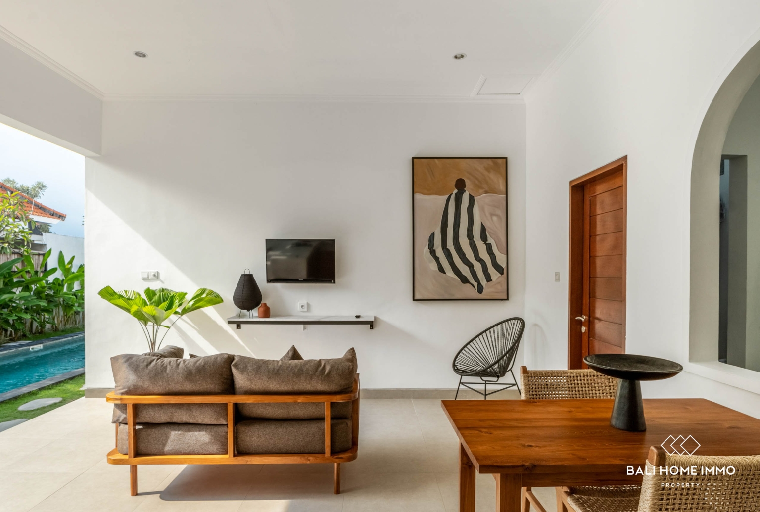 Tropical Residential Retreat for rent in Canggu Berawa view 4