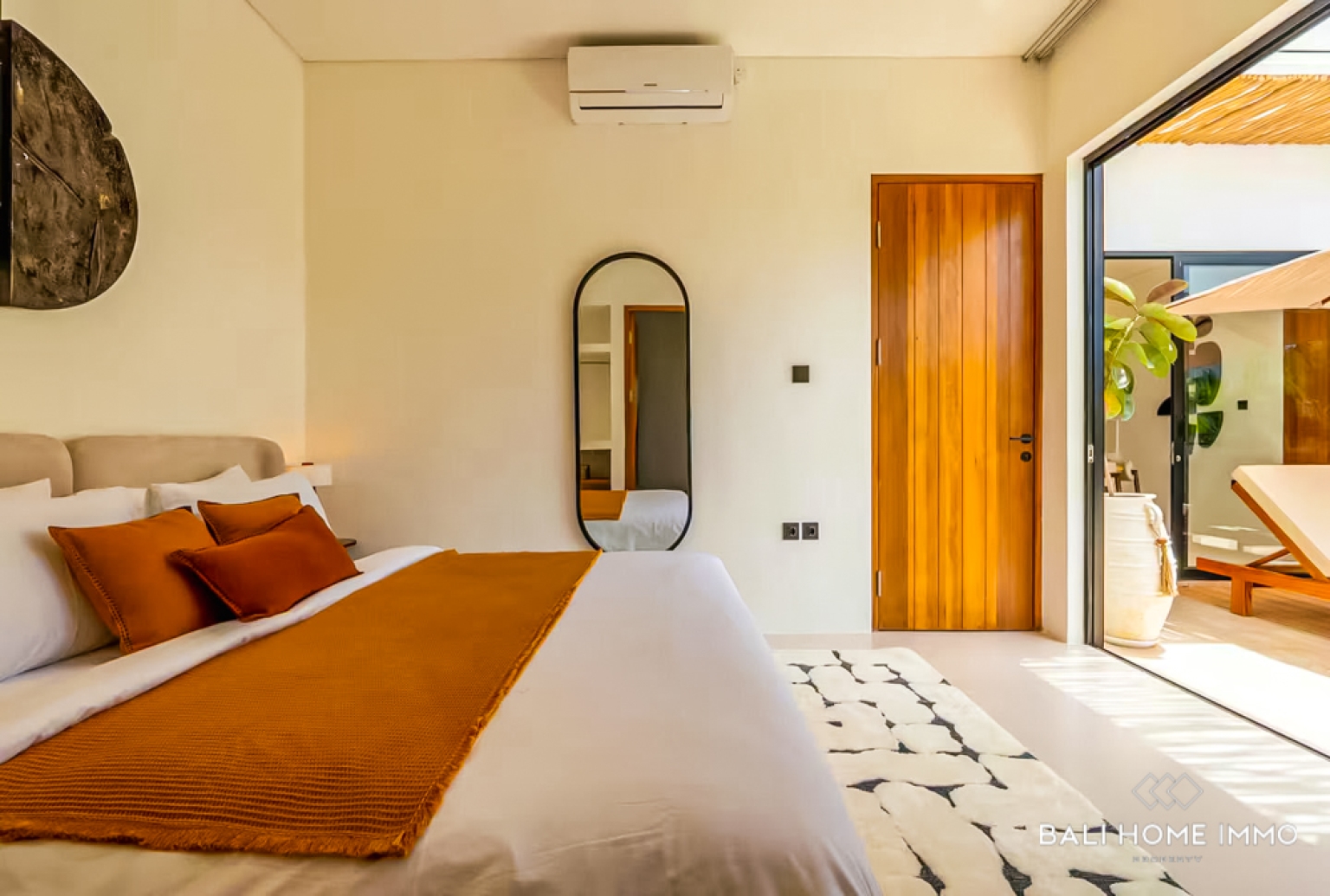 TROPICAL UNIQUE 2 BEDROOM VILLA WITH JACUZZI FOR SALE IN ULUWATU view 11