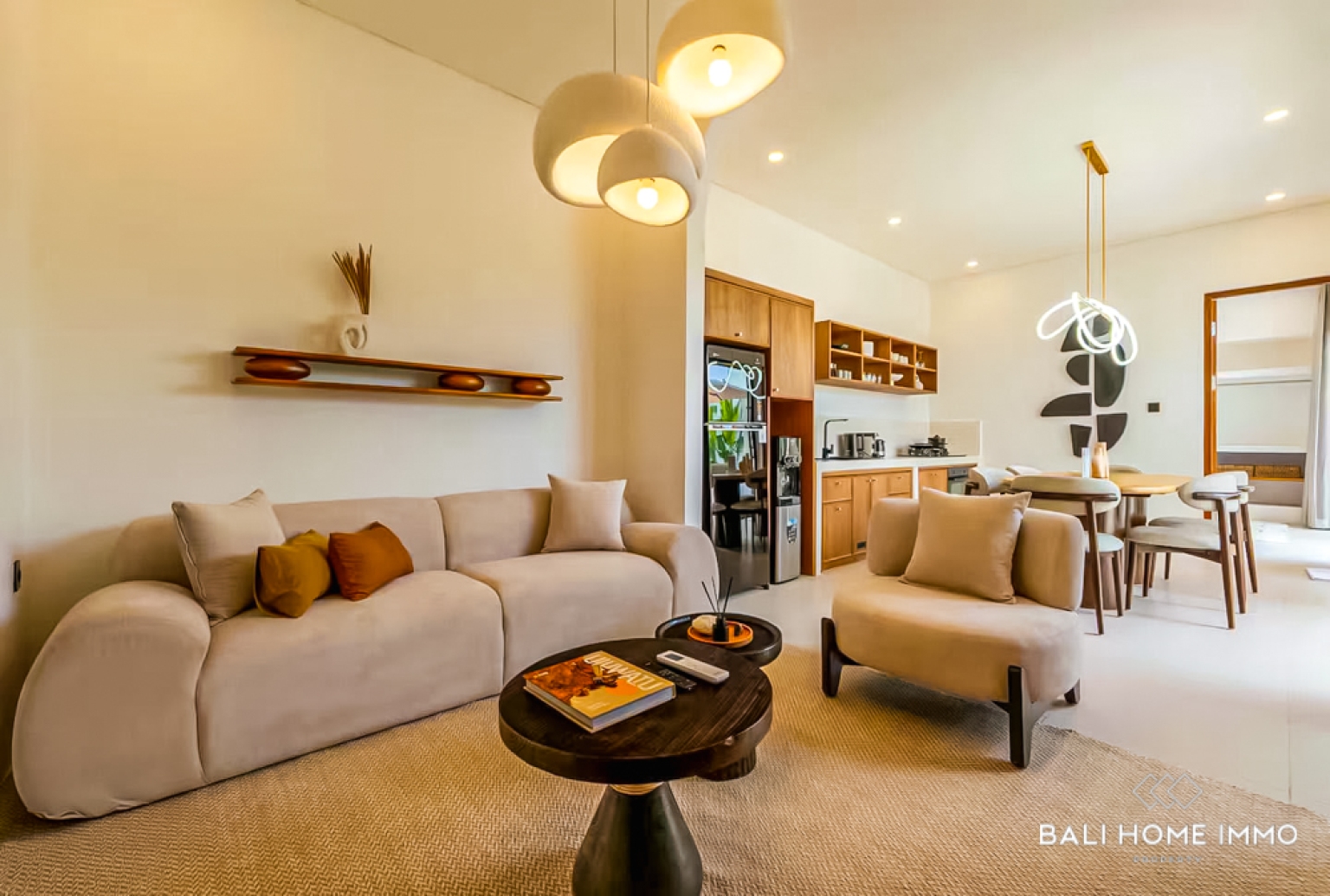 TROPICAL UNIQUE 2 BEDROOM VILLA WITH JACUZZI FOR SALE IN ULUWATU view 4