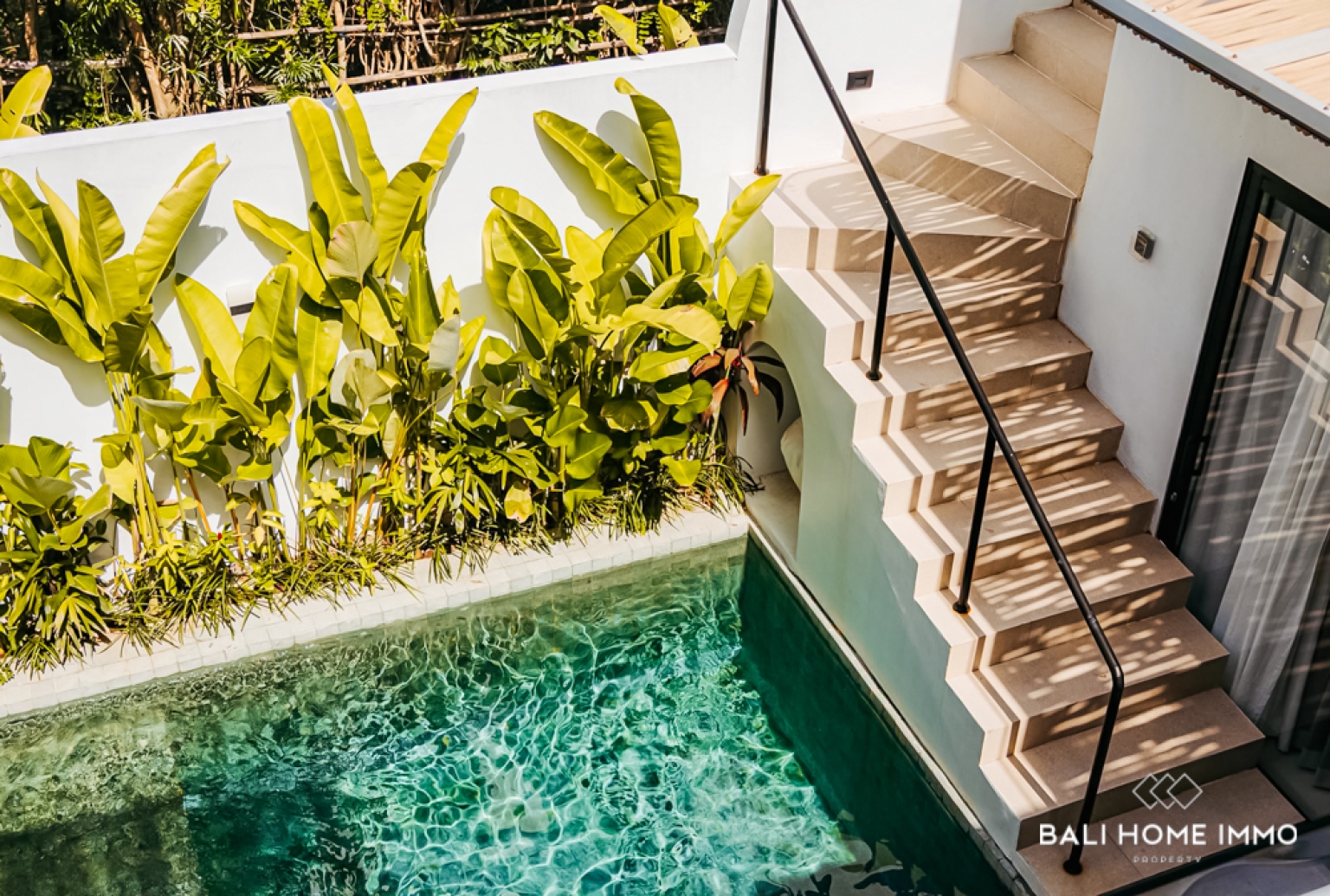 TROPICAL UNIQUE 2 BEDROOM VILLA WITH JACUZZI FOR SALE IN ULUWATU view 3