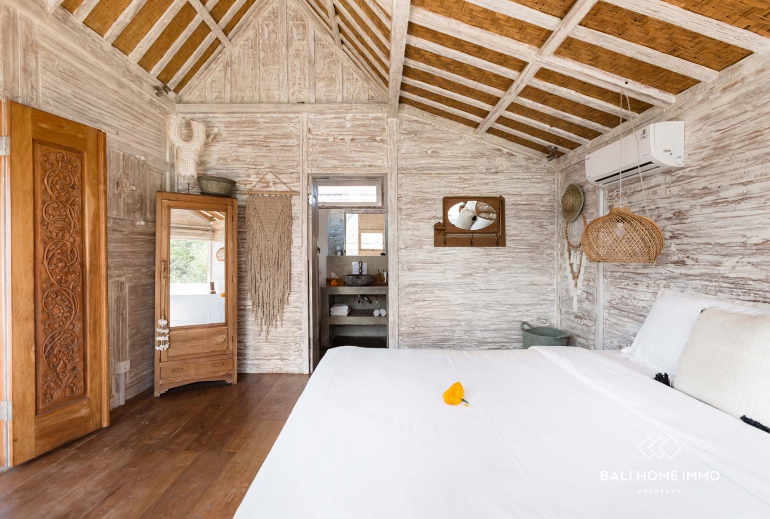 Tropical Villa for Leasehold Sale in Seminyak Bali view 11