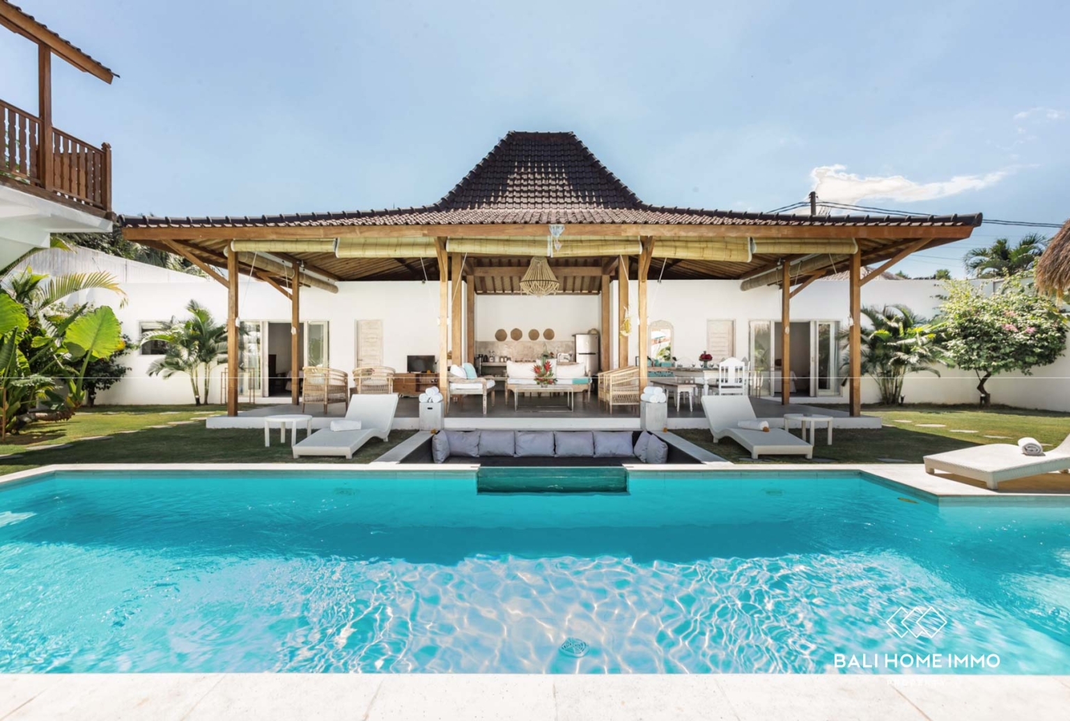 Tropical Villa for Leasehold Sale in Seminyak Bali view 2