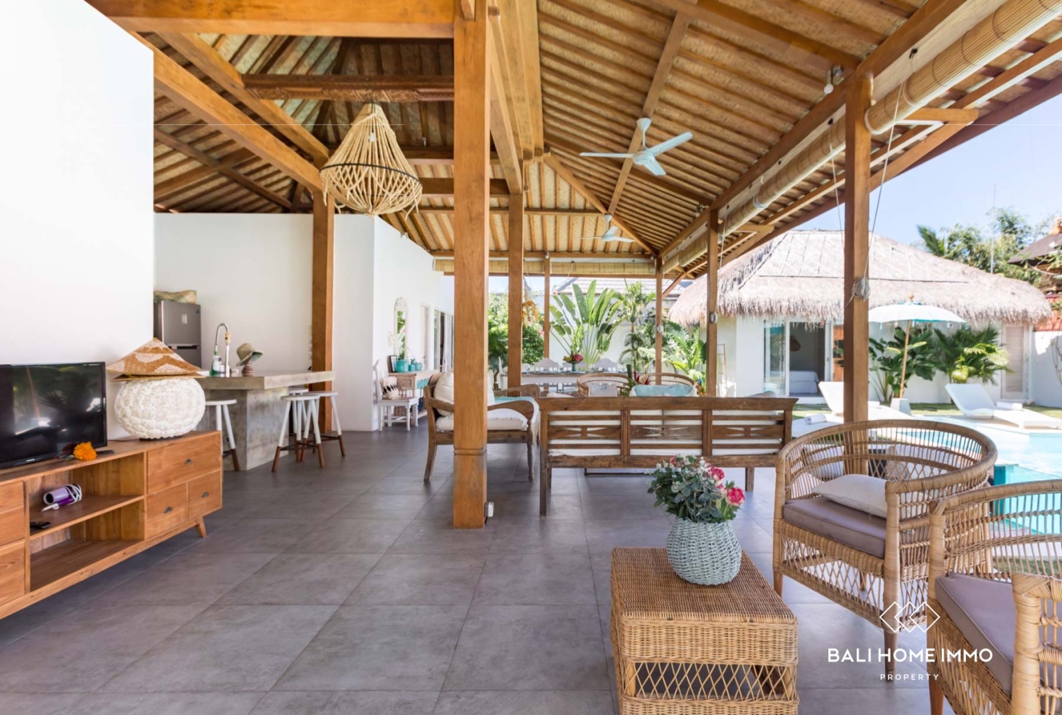 Tropical Villa for Leasehold Sale in Seminyak Bali view 3