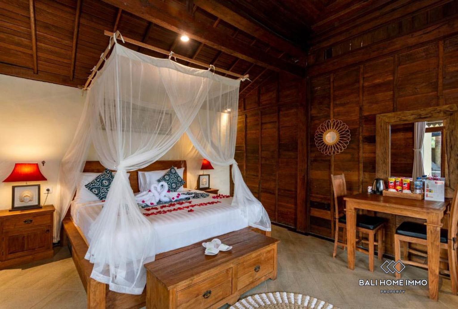 Turnkey 5 Bedrooms Boutique Villa with Greenzone Views For Sale Tegallalang, Ubud view 4