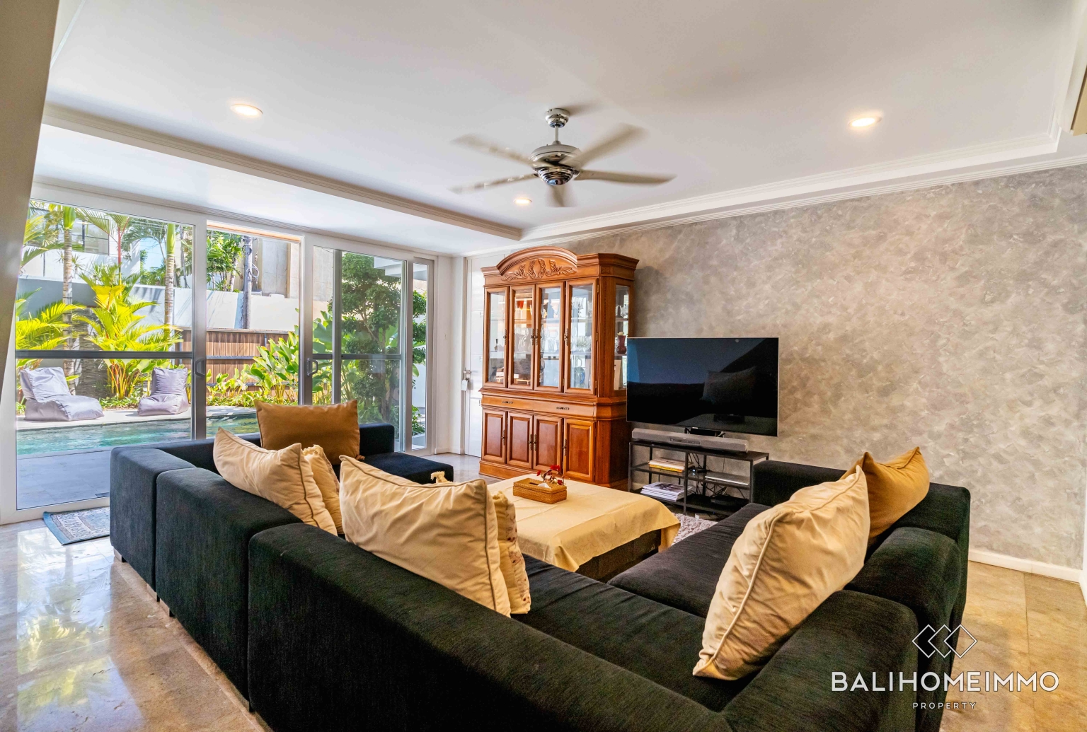 Turnkey Family 4 Bedroom Villa for sale in Umalas Bali view 4