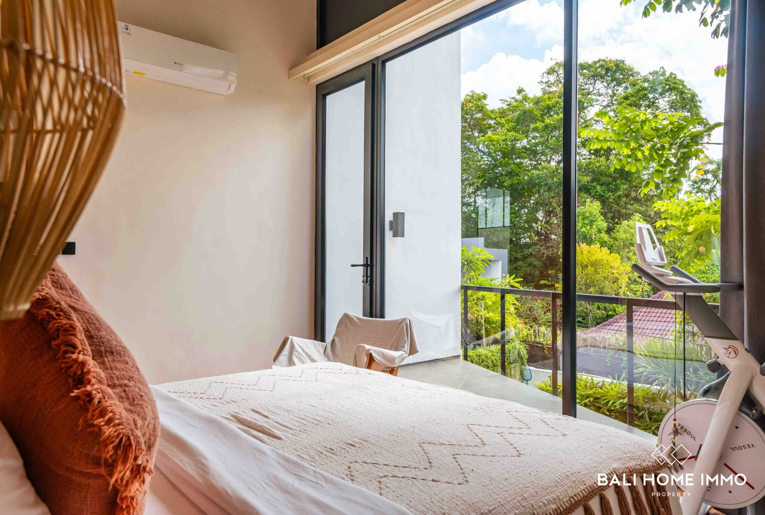 Two unit villas for sale in one package in Babakan Canggu view 18