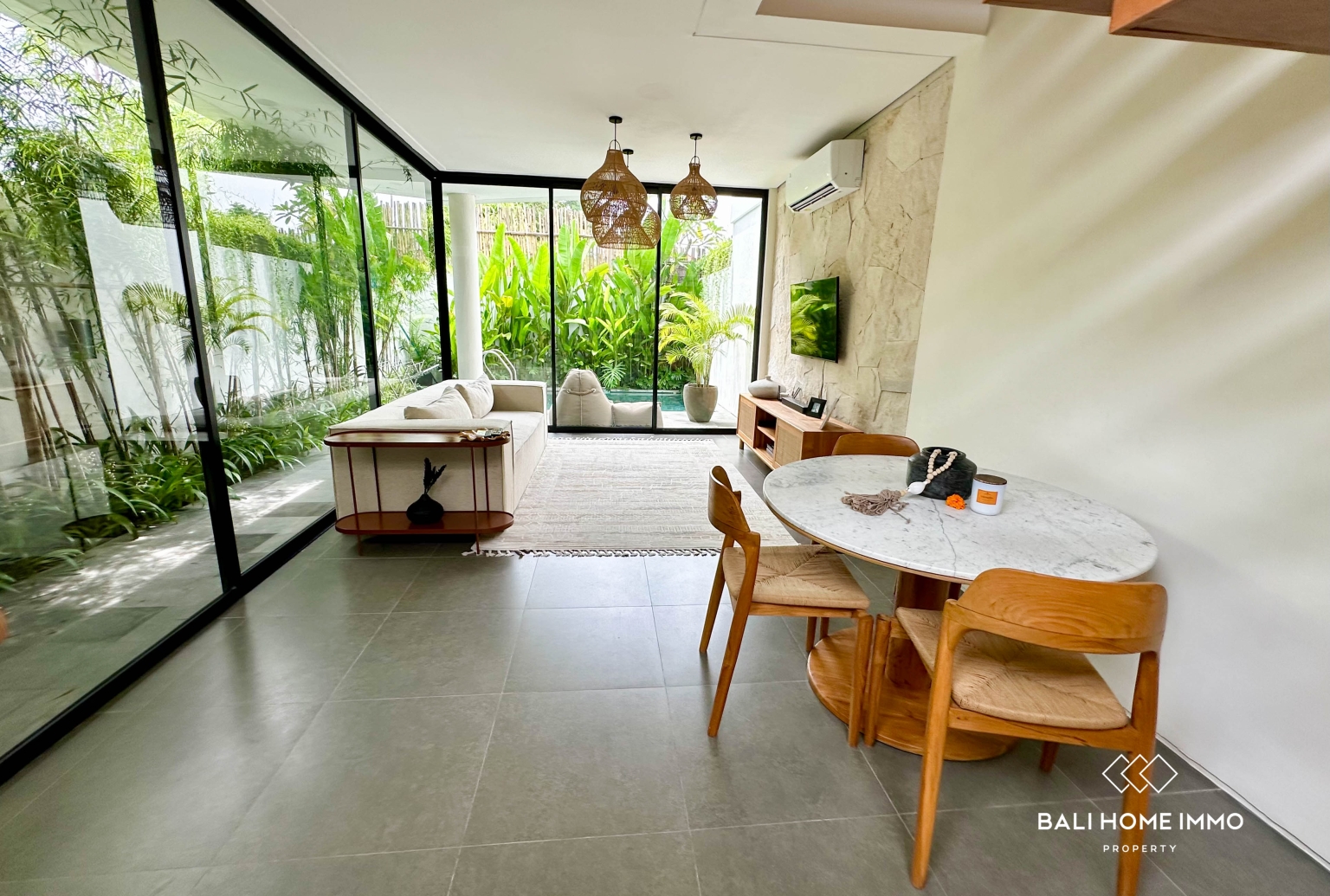 Two unit villas for sale in one package in Babakan Canggu view 5