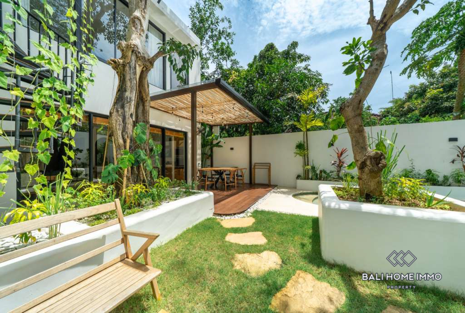 Ultimate Private Sanctuary 3 Bedroom Villa for Sale Leasehold in Bingin view 4