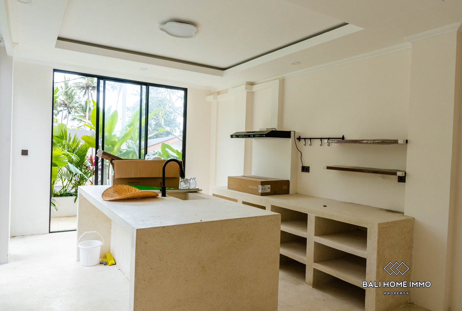 Unfurnished 3 Bedrooms Villa with jungle view for sale in Pejeng view 5