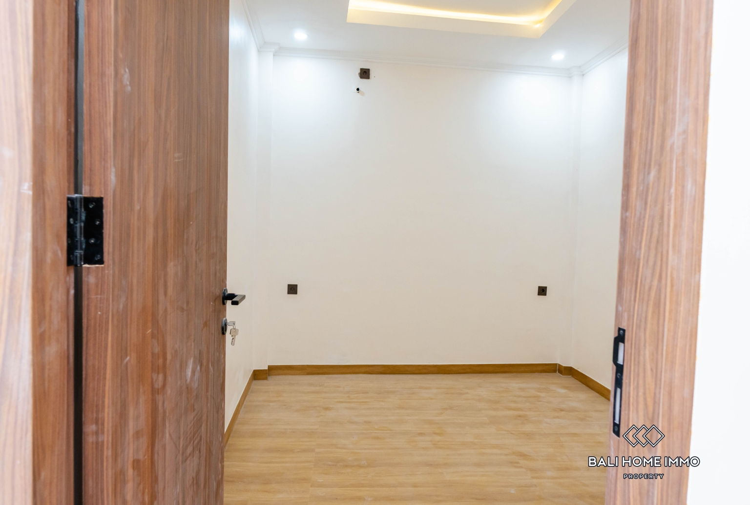 Unfurnished 3 Bedrooms Villa with jungle view for sale in Pejeng view 12