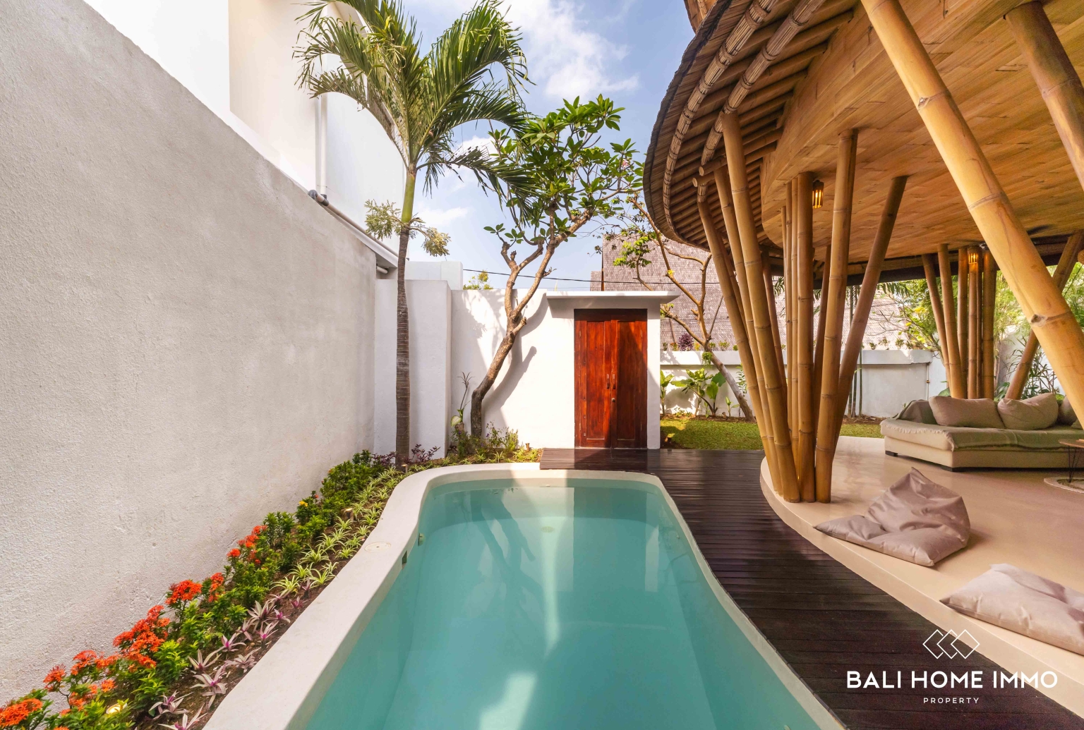 Unique Bamboo Style 2 Bedroom Villa for Sale in Buduk Bali view 31