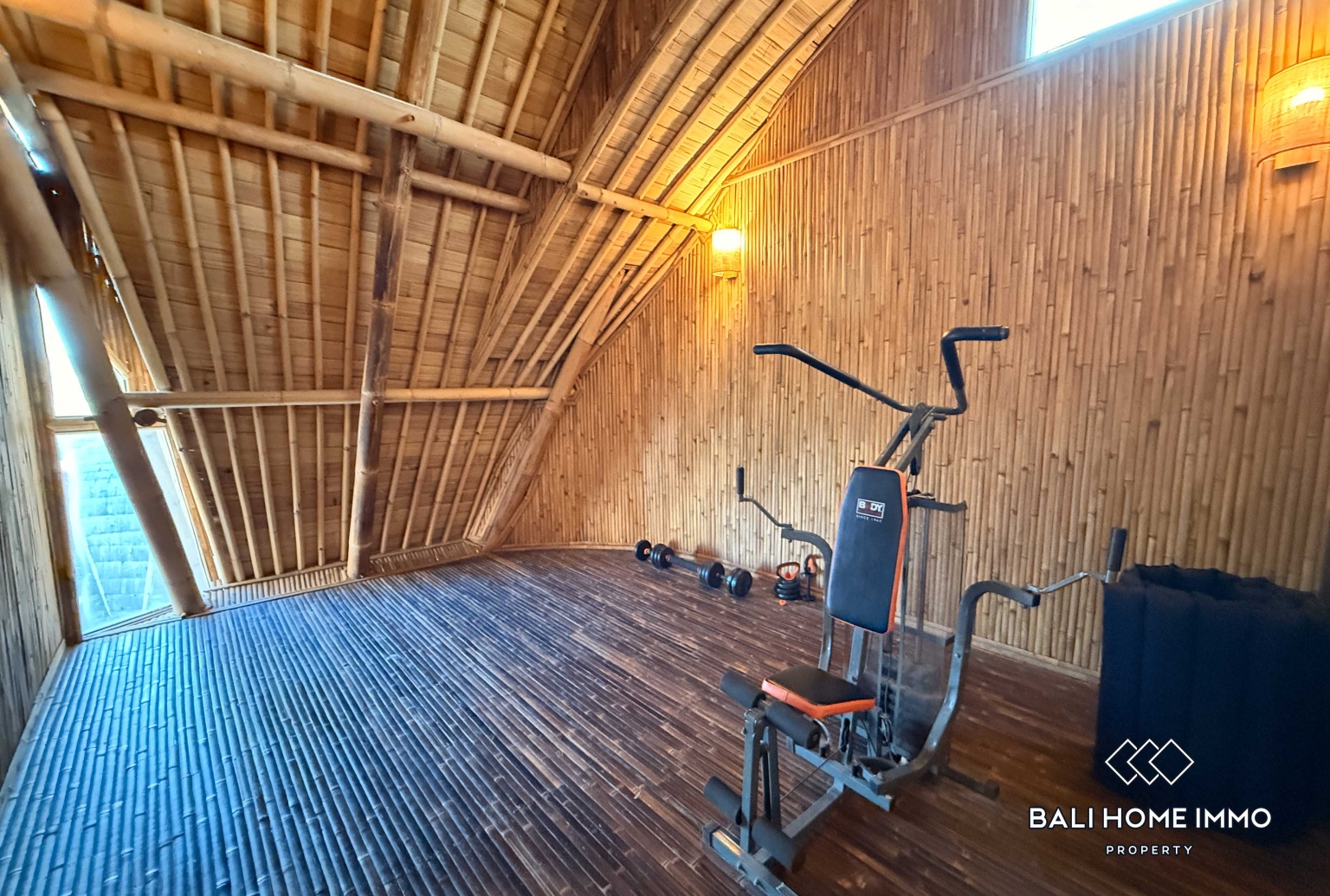Unique Bamboo Style 6 Bedroom Villa For Rent in Legian view 19